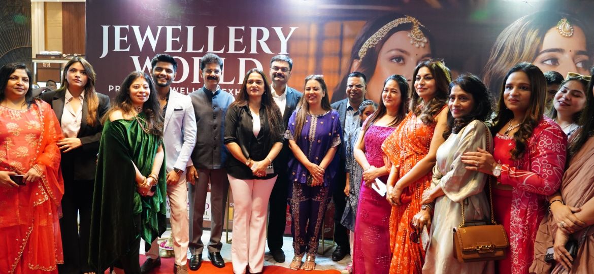 Jewellary world exhibition (3)